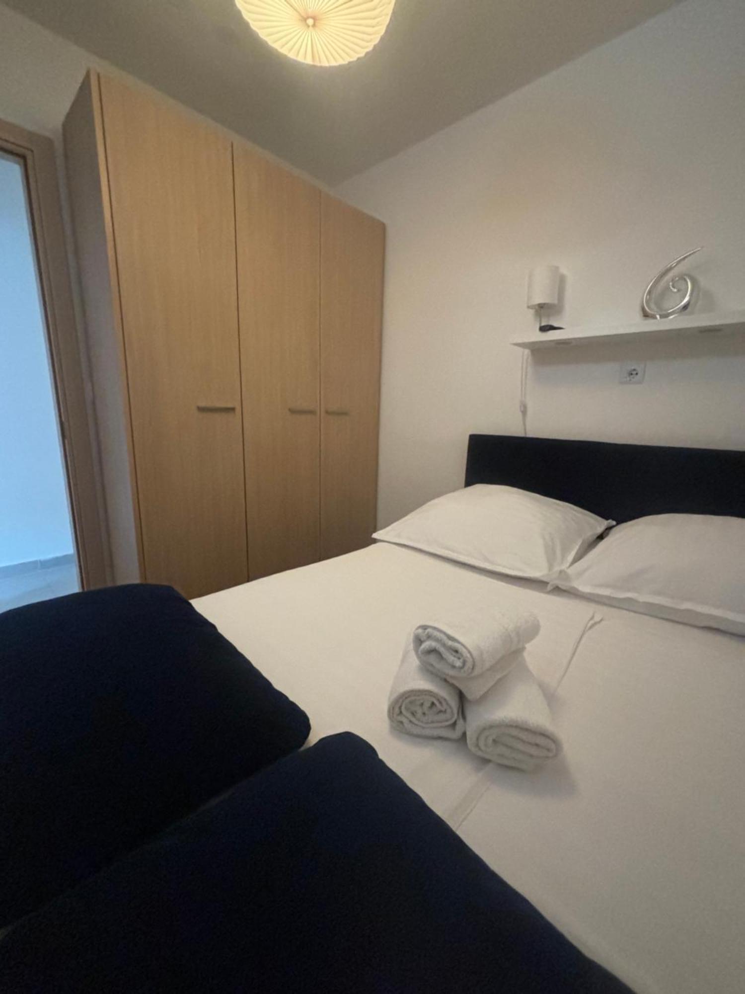 Apartment Dalmatinos Split Znjan Exterior foto