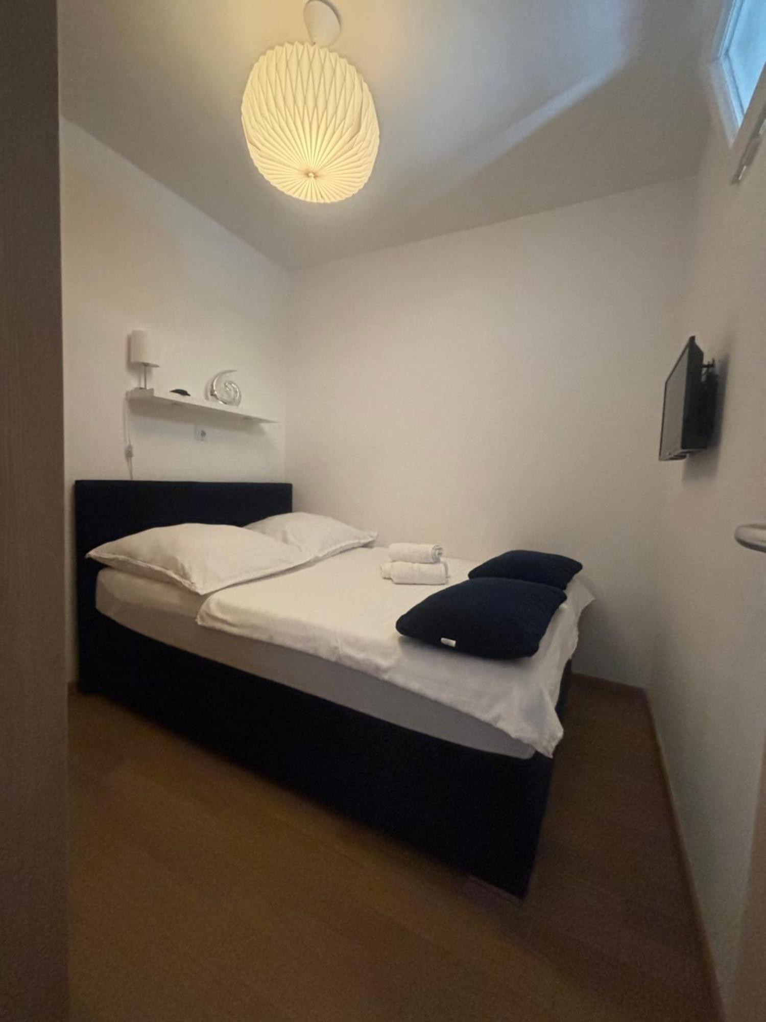 Apartment Dalmatinos Split Znjan Exterior foto